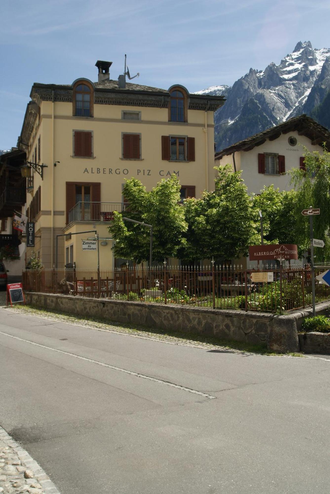 Albergo Piz Cam Vicosoprano ภายนอก รูปภาพ