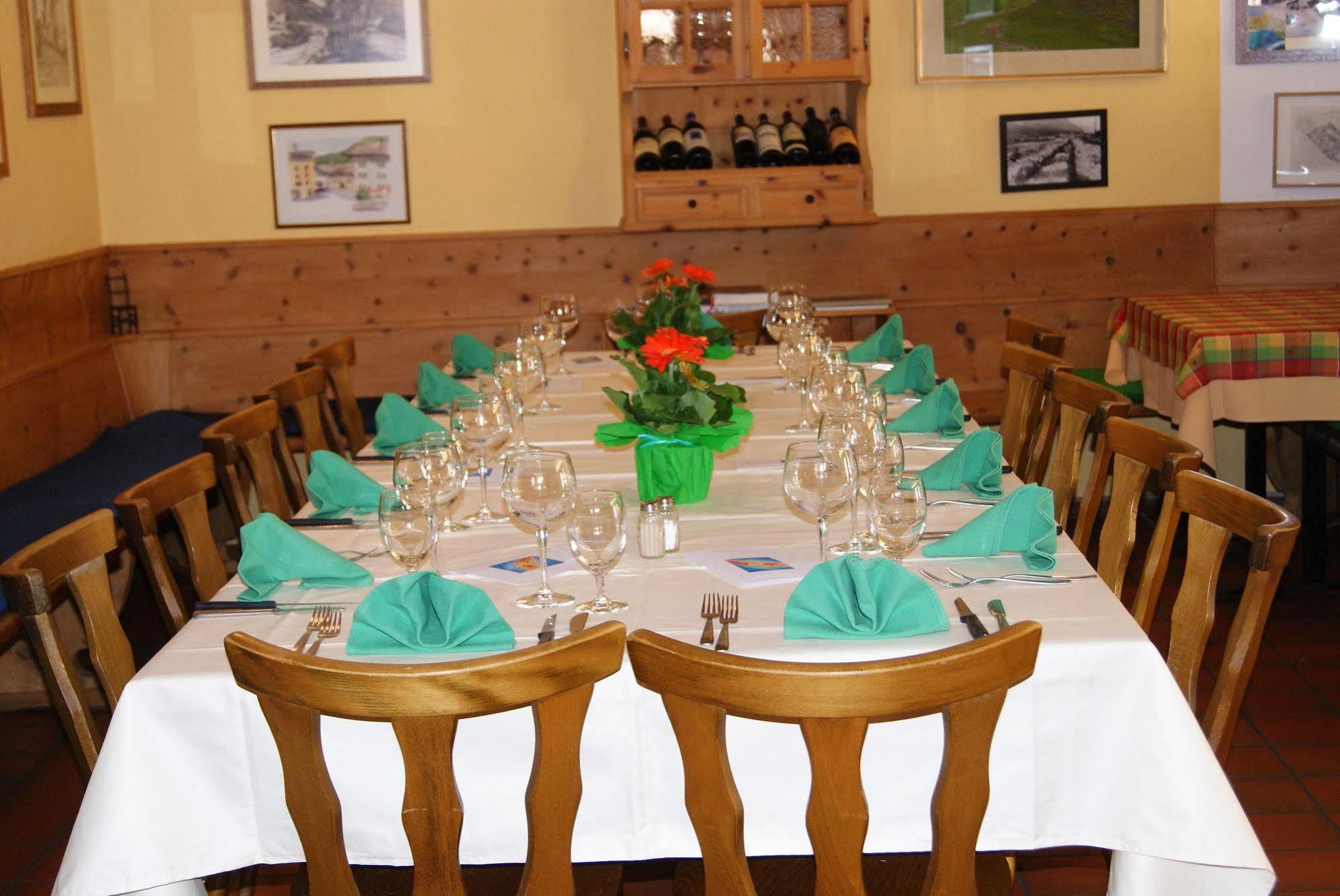 Albergo Piz Cam Vicosoprano ภายนอก รูปภาพ