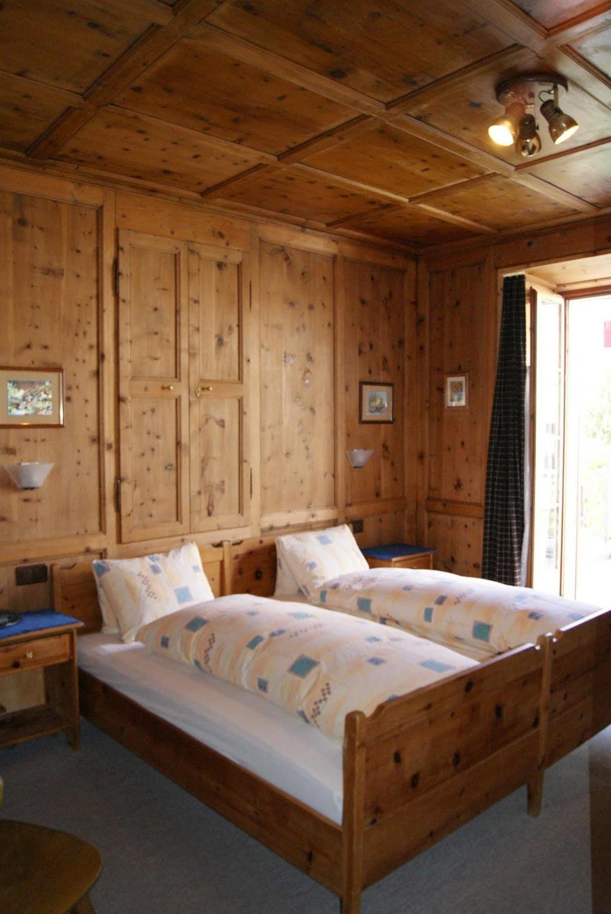Albergo Piz Cam Vicosoprano ภายนอก รูปภาพ