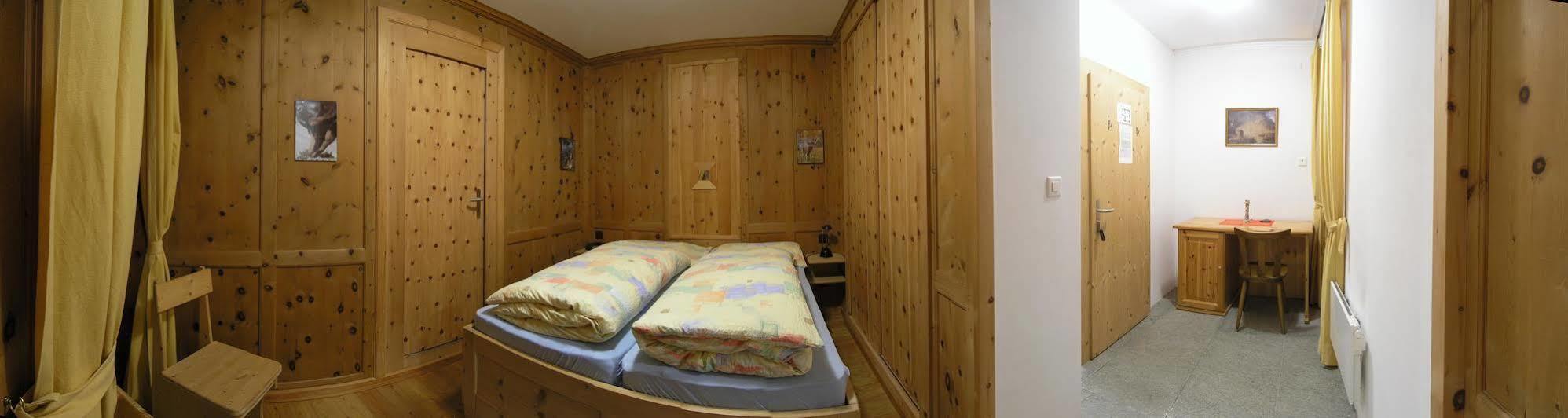 Albergo Piz Cam Vicosoprano ภายนอก รูปภาพ